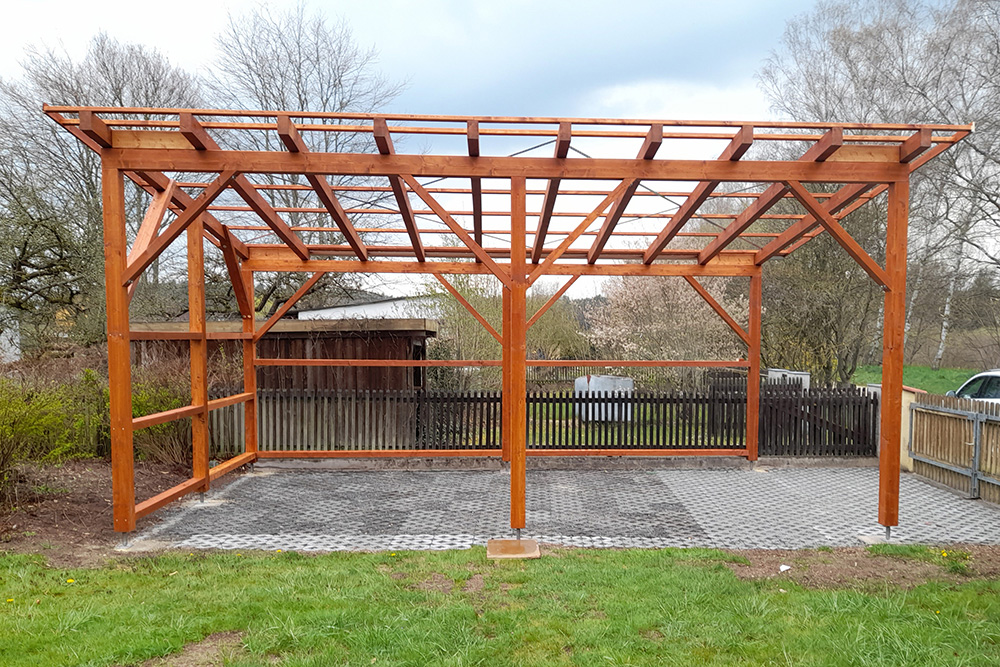 Garagen, Carports - Dachdeckerei Zimmerei Munker aus Siebeneichen